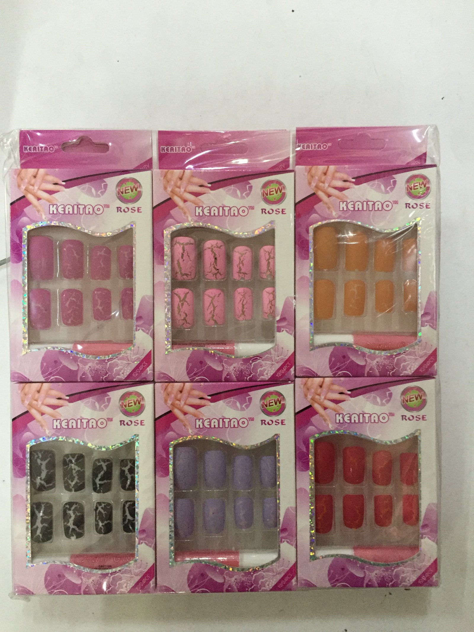 UÑAS POSTIZAS CRAQUEADO