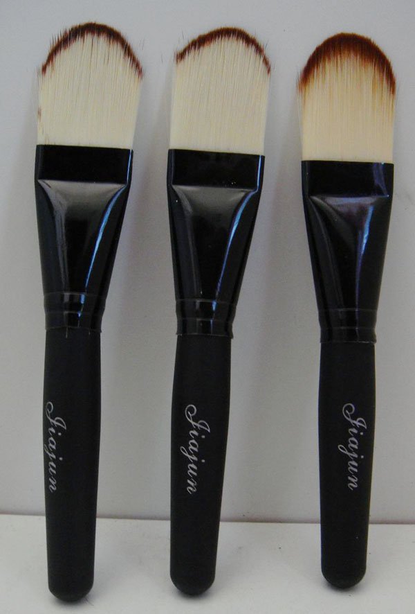BROCHA DE MAQUILLAJE